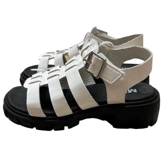 MIA Havien Lug Sole Sandals - Picture 5 of 8